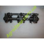 Ось коромысел в сборе с коромыслами и стойками KM385BT L375-03205