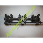 Ось коромысел в сборе с коромыслами и стойками KM385BT L375-03205