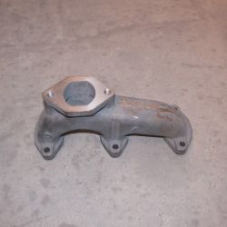 Колектор випускний KM385BT 2 отвори