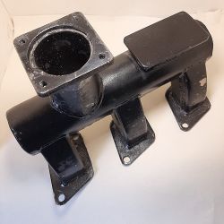 Колектор впускний KM385BT4 болти